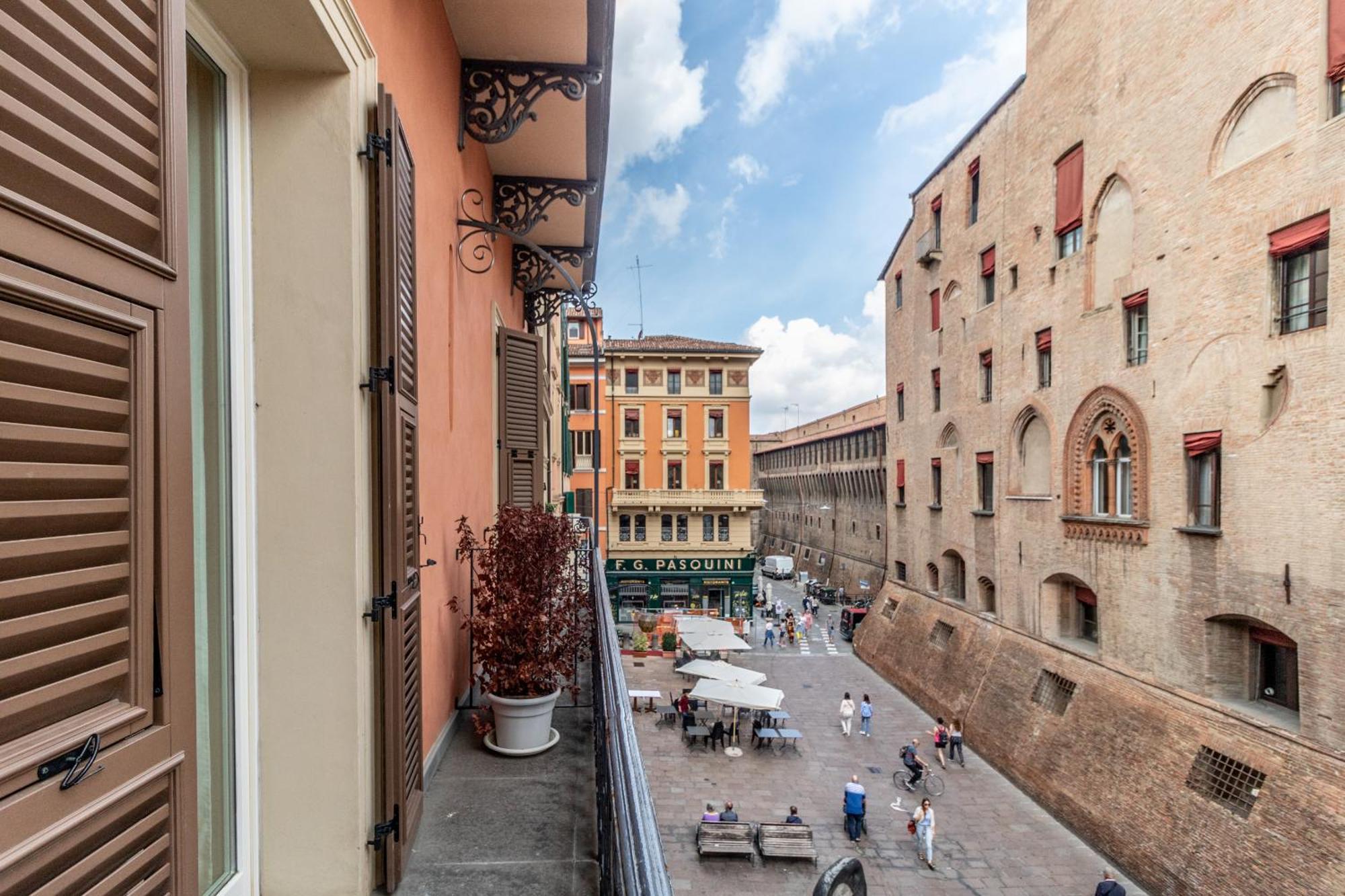 Casa Isolani Luxury Rooms Piazza Maggiore Bologna Luaran gambar