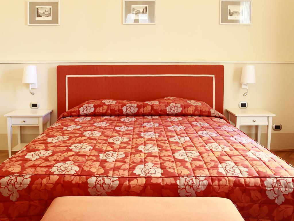 Casa Isolani Luxury Rooms Piazza Maggiore Bologna Luaran gambar