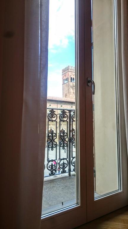 Casa Isolani Luxury Rooms Piazza Maggiore Bologna Luaran gambar